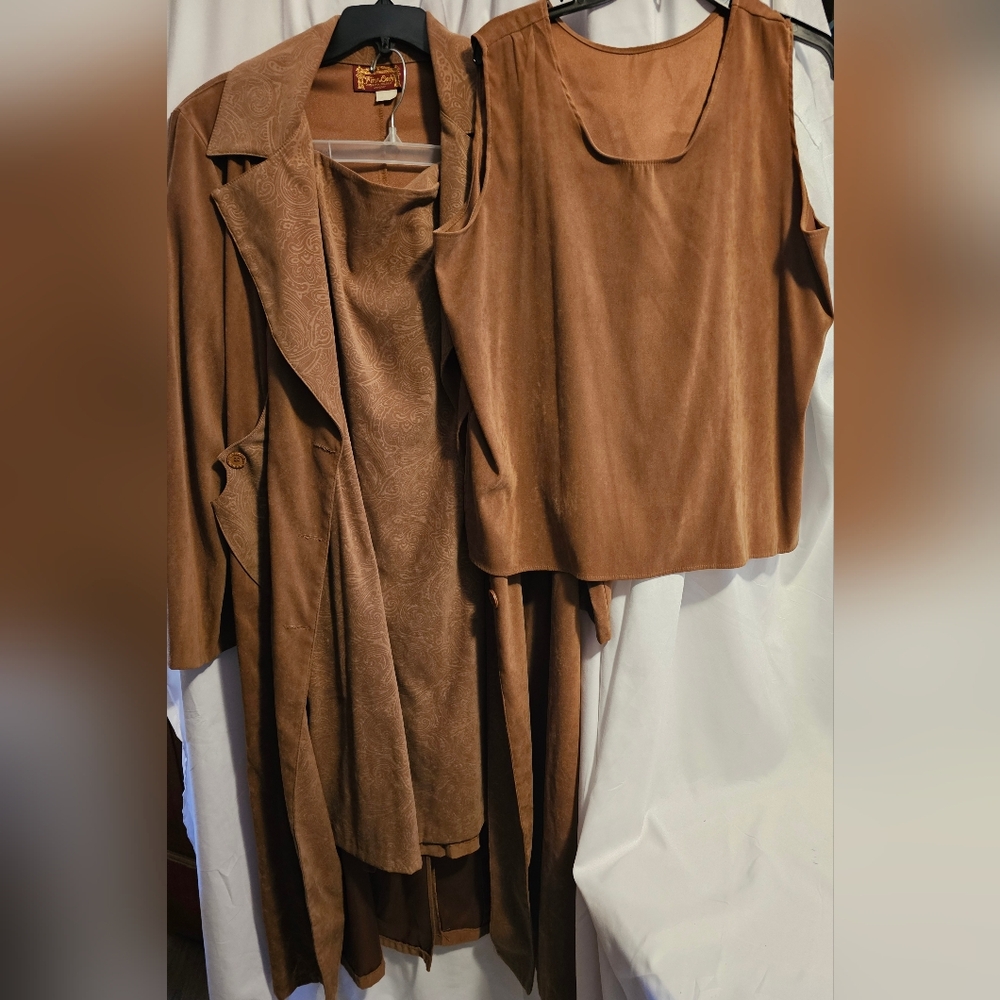FIRST LADY JACKIE & JULIAN DESIGNER Brown Suede-Look Three-Piece skirt Set Sz XL